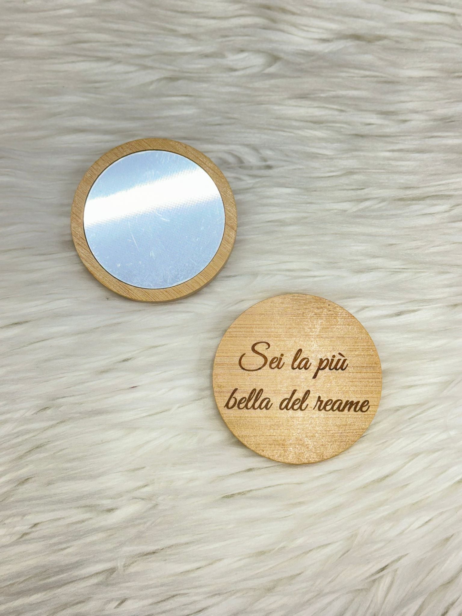 Specchietto in legno personalizzato